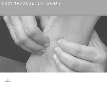 Foot massage in  Gamay